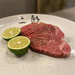 焼肉&手打ち冷麺 二郎 - 宮崎県産黒毛和牛ひれ