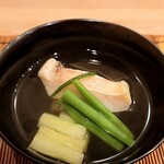 馬車道 大かわ - 甘鯛と蓮根餅風