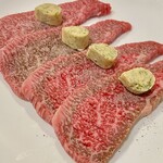 花田流焼肉 炭家 - 