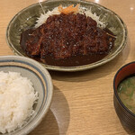 名古屋名物 みそかつ 矢場とん - ロースとんかつ定食 1,300円