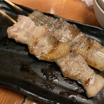 Torikizoku - 豚バラ串焼塩（¥327）