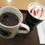 カフェ ディ エスプレッソ 珈琲館 - コーヒーと桜カフェオレ