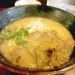 らーめん 雷華 - ラーメン（かた麺）