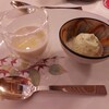 ル ピオニエ - 桃のスープ豆乳入りレモン風味のオリーブオイル、
蕪のフランボッコンチーニとグリンピースのムース