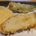 天ぷらとワイン 小島 - ちくわ、レンコン、旬野菜