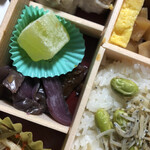Kiyouken - アジア南蛮和えをどかすと…夏みかんわらび餅が。