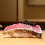 鮨 一幸 - 鰹 握りで出たのは初めて うまい