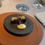 Restaurant Le Proust Miura - ブータン・ノワール　林檎のソテーと共に。