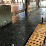 家系総本山 ラーメン 吉村家 - 雨で待ちは少ない