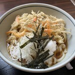 天一屋 - 冷やしかき揚げ、880円(税別)