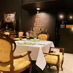 シャトー　ラ・パルム・ドール - 落ち着いた店内