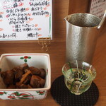 千日前 おく田 - 鶏きもの炊いたん ＆ 冷酒（桂月 超辛口 特別純米）