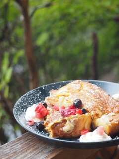 가루이자와 배이센쇼 - 항상 인기 있는 베리 프렌치