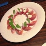 アンジェリーナ ペペロンｂｙアマノヤ - トマトとモッツァレラチーズ