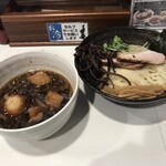 麺屋 侍 - 侍ブラックつけ麺 中＋味玉