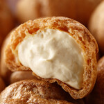 お菓子のふじい - 焼きたてシュー　ご注文後クリームお詰めします