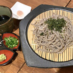 Nihonshu Kafe Ando Soba Yuushuan - ざる蕎麦は田舎蕎麦