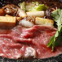 最高ランクA-5等級の飛騨牛のすき焼き