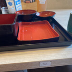 とり弁鶏 - ふぅ〜（＾∇＾）温かいほうじ茶もありがたい‼️大好き❤