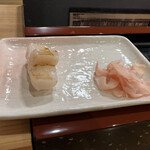亀寿司 - ホタテ