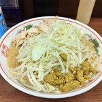 ラーメン二郎 - 小ラーメン 麺少なめ ニンニクアレ