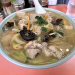 山田屋 - 肉そば（850円）