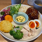 ミドリル - 料理写真:ミドリルプレート(味噌汁、ドリンク付き) 1,800円