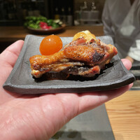 とり茶太郎 - 燻製盛り合わせ/ホロホロ鳥手羽元、キンカン、スカルモッツァ