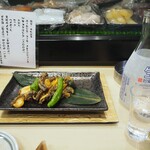 寿司 鯨 - 鮑バター焼き ＆ 冷酒