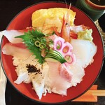 Don To Ya - 海鮮丼、真上から！