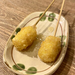 Fumiya - チーズ串揚げハチミツがけ（1本 90円）