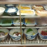 金時食堂 - おかず冷蔵庫