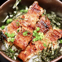 うなぎ四代目菊川 ミッドランドスクエア 名古屋本店 - 三杯目は出汁と薬味を加えてお茶漬け