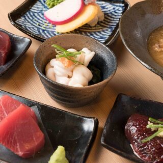 바다의 행운을 사용한 일본식 자랑! 일품 메뉴가 풍부