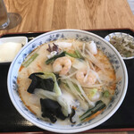 中華料理 華宴 - 