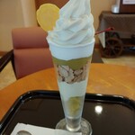 ふなわかふぇ - お芋パフェ（880円）