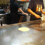 Okonomiyaki Yuuyuu - 鉄板カウンター