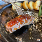 ステーキにこにこ牛 - オニオンステーキソースで