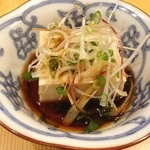 みや川 - 久しぶりの胡麻豆腐・・・
            うまーーーい！
            胡麻を擦ってるわけじゃありましぇーんwww