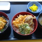 Gurume buthikku monju - ミニウニ丼+ミニてっくい天丼(こんなセットはありません)