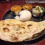 MOHAN DISH - チキンカレーセット