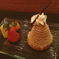 中国料理 カリュウ(ヨコハマ グランド インターコンチネンタル ホテル) - 天津甘栗のモンブラン仕立て♪( ´▽｀)