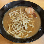 中華蕎麦 とみ田 - 冷凍自販機「濃厚豚骨醤油ラーメン 並盛り」920円冷凍自販機「濃厚豚骨醤油ラーメン 並盛り」920円