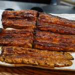 かぶと - かば焼き奥２本天然手前かばやき