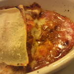 TRATTORIA AL SODO  - ソース部分がまだグツグツしているラザニアは、生地にソースとチーズが絶妙に絡む