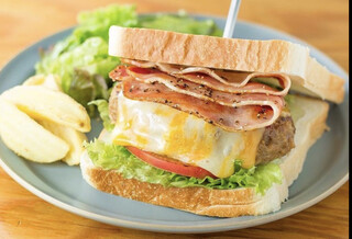 가루이자와 배이센쇼 - 베이컨 치즈버거  풍성한 양‼︎