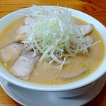 喜一 - 熟成味噌ラーメン　白髪ネギもタップリ