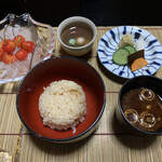 松田屋ホテル - 鯛御飯、香の物、止め椀、いとこ煮、果物