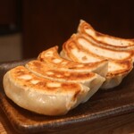 肉汁餃子のダンダダン - 肉汁焼餃子アップ