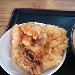 山内うどん店 - ゲソ天、小エビかき揚げ